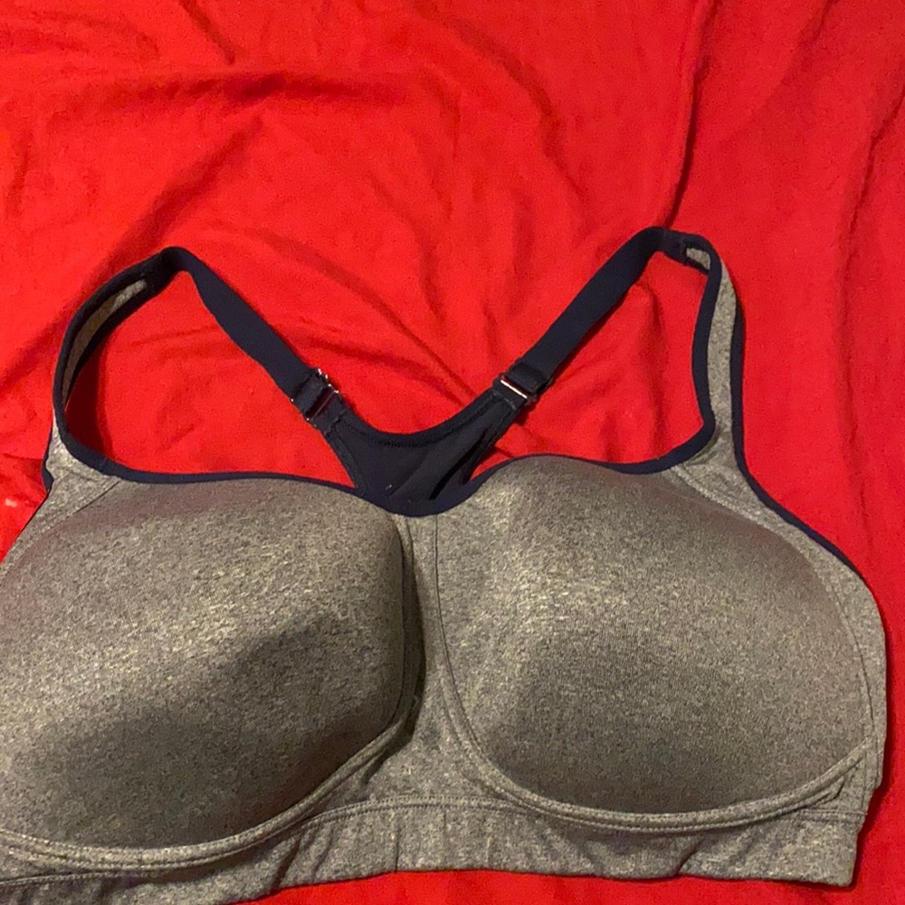 Old Navy sports bra 🏃🏽‍♀️